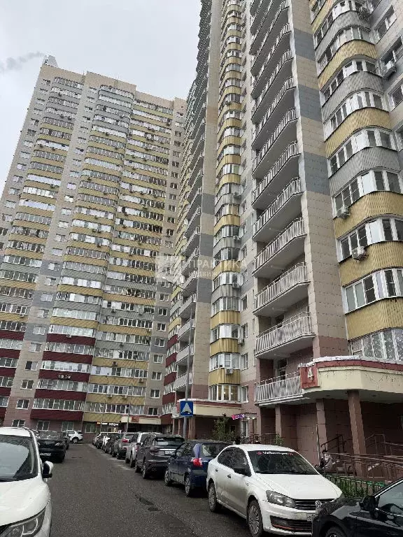 Продается 2-комнатная квартира - Фото 1