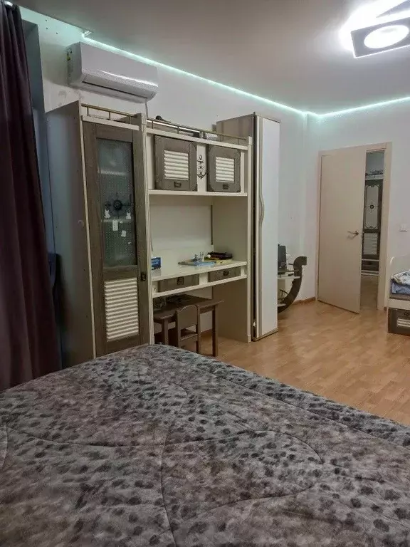 2-к кв. Свердловская область, Екатеринбург ул. Ирбитская, 13 (76.5 м) - Фото 2