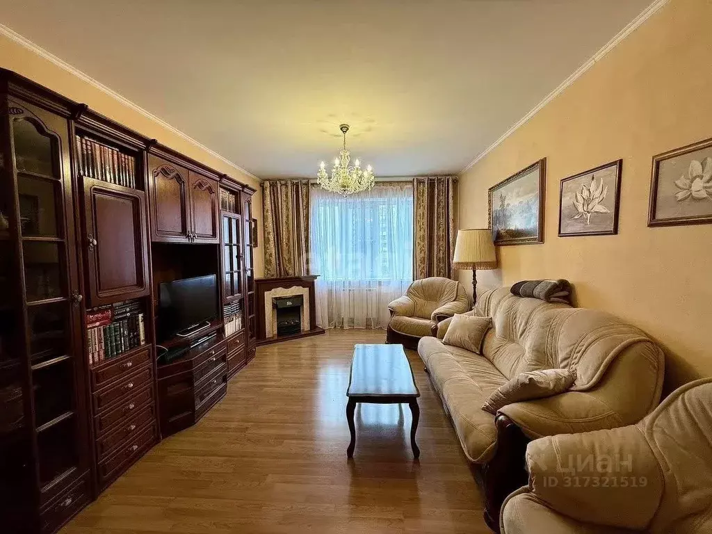 3-к кв. Воронежская область, Воронеж ул. Пирогова, 36 (66.8 м) - Фото 0