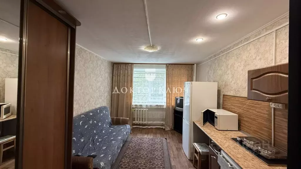 Комната Новосибирская область, Новосибирск ул. Никитина, 143 (13.0 м) - Фото 1