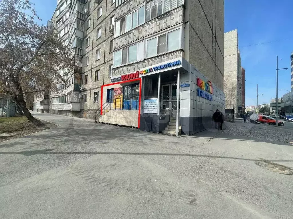 Продам торговое помещение, 33 м - Фото 1