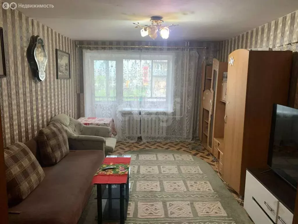 3-комнатная квартира: Кемерово, улица Веры Волошиной, 28 (61.3 м) - Фото 1