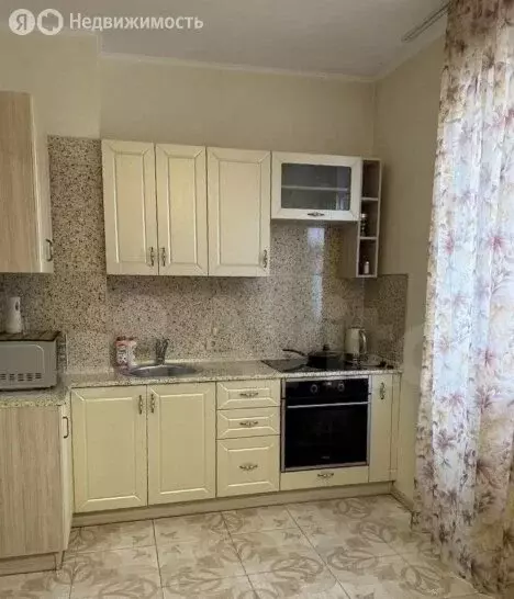 1-комнатная квартира: Тюмень, Пролетарская улица, 111 (45 м) - Фото 1