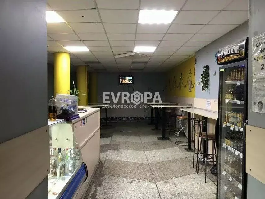 Торговая площадь в Ульяновская область, Ульяновск ул. Богдана ... - Фото 0
