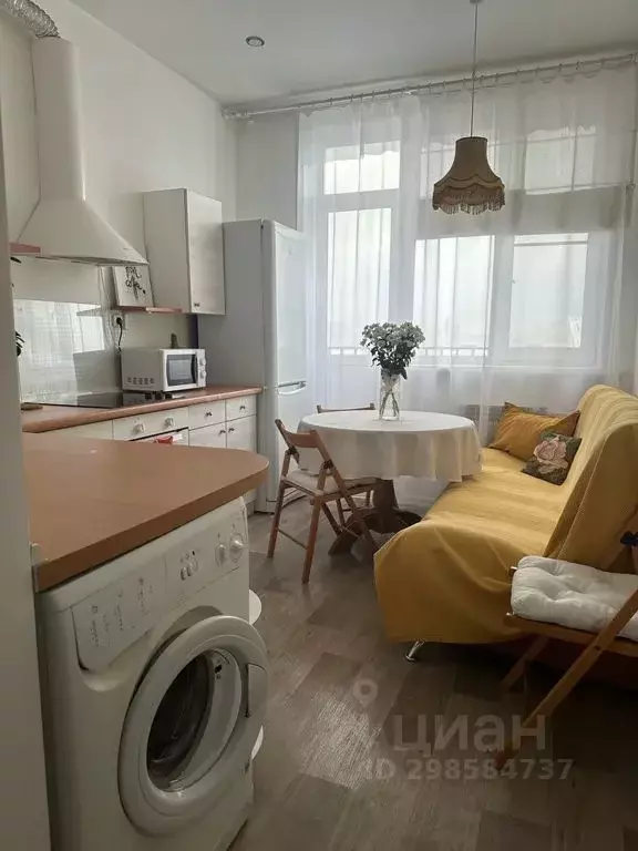 1-к кв. Иркутская область, Иркутск наб. Верхняя, 145А (36.0 м) - Фото 0