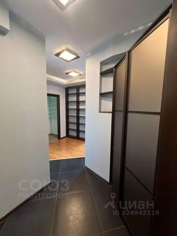 2-к кв. Волгоградская область, Волгоград Новороссийская ул., 2К (78.0 ... - Фото 1