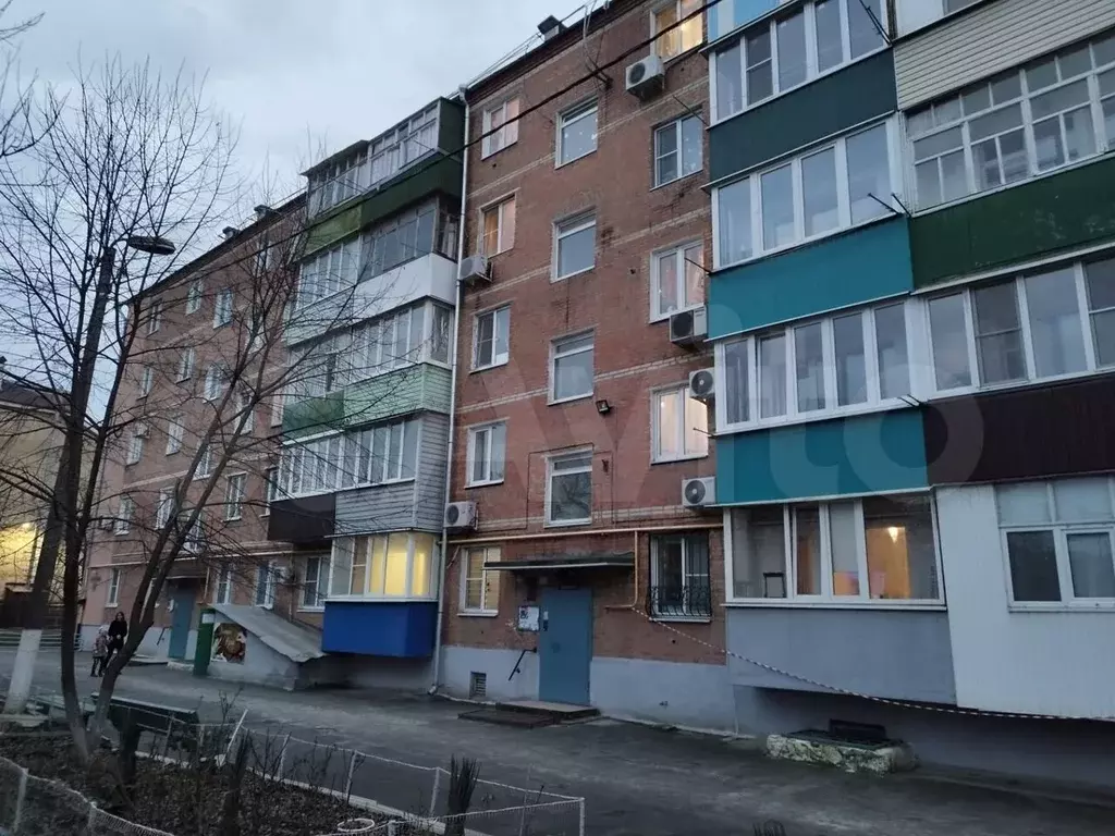 1-к. квартира, 30м, 5/5эт. - Фото 0