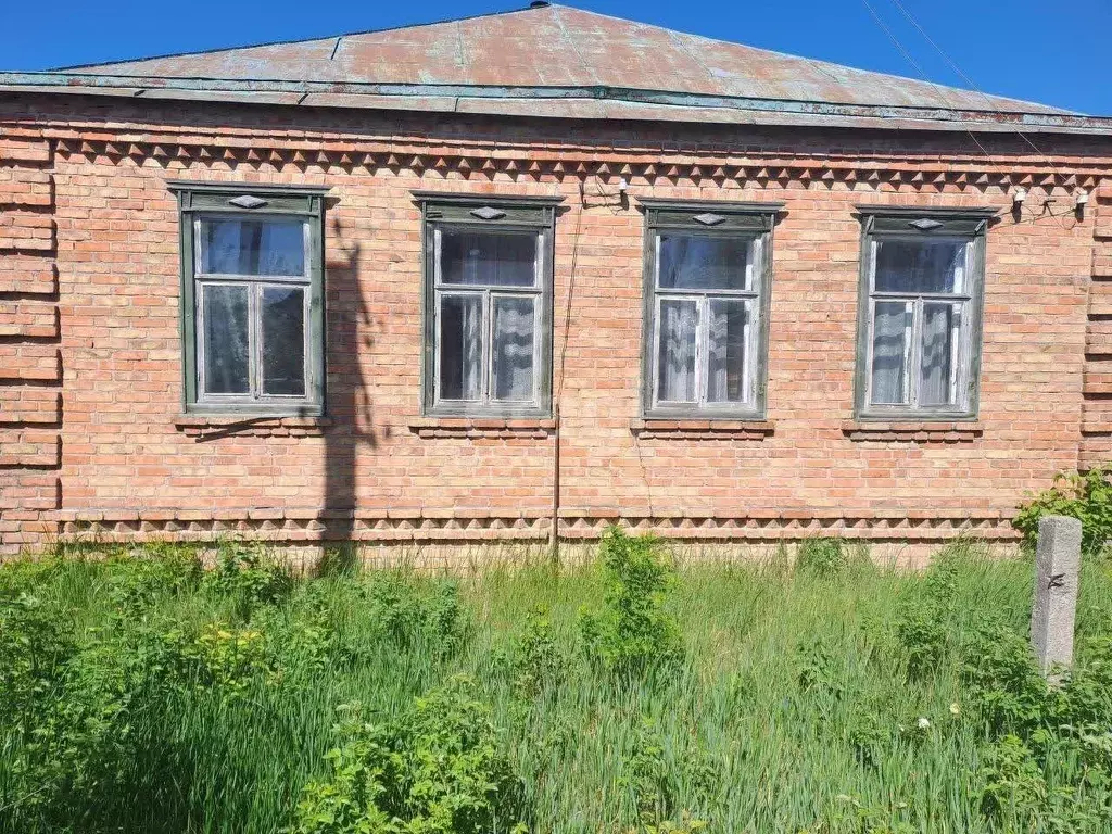 Дом в Белгородская область, Валуйский городской округ, Уразово рп ул. ... - Фото 0