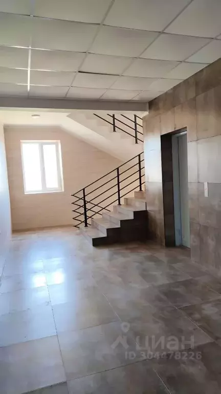 2-к кв. Северная Осетия, Владикавказ ул. Астана Кесаева, 44Вк2 (63.0 ... - Фото 1