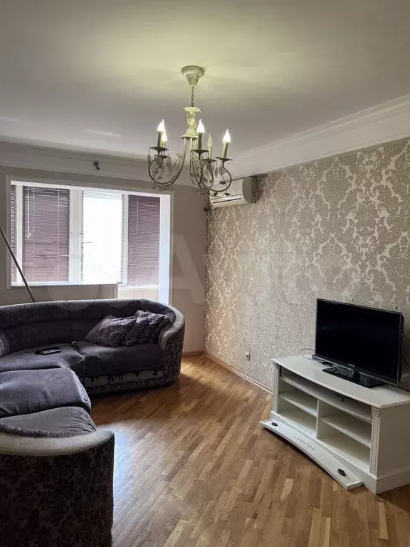 3-к. квартира, 70 м, 8/9 эт. - Фото 1