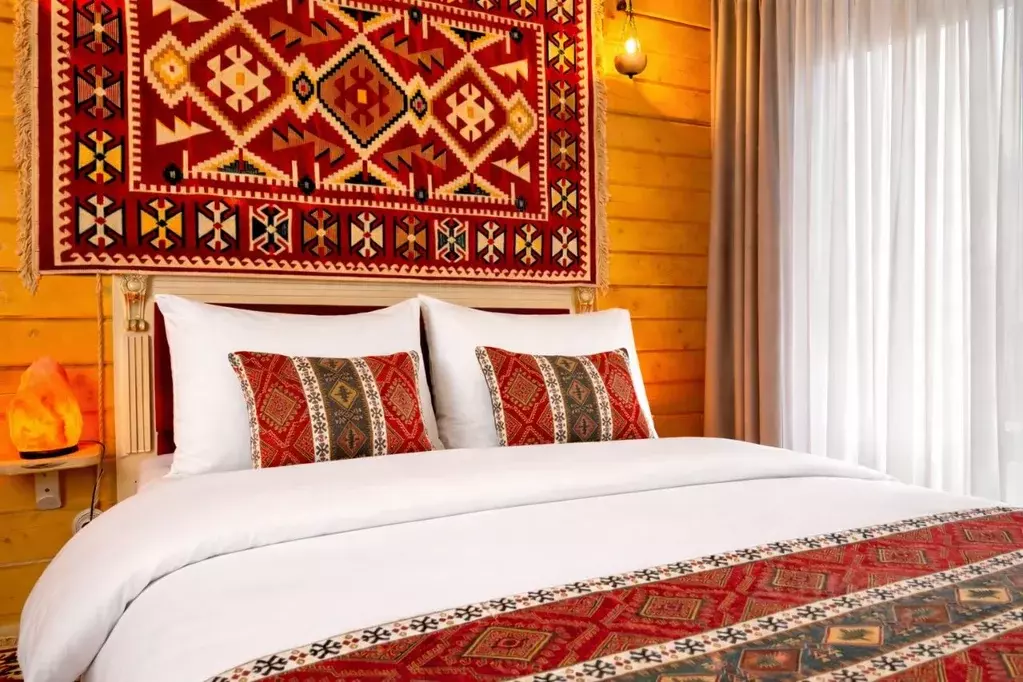 Комната Карачаево-Черкесия, Зеленчукский район, с. Архыз ул. Алиева, ... - Фото 1