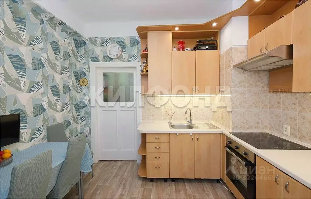 3-к кв. Новосибирская область, Новосибирск ул. Титова, 13 (91.9 м) - Фото 1