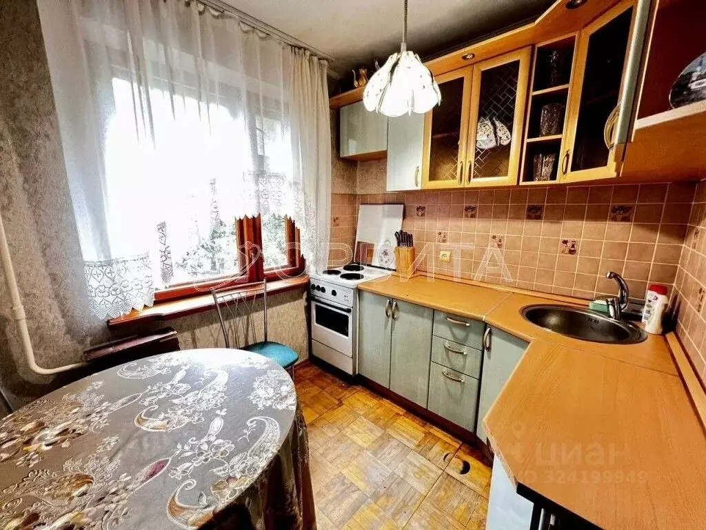 3-к кв. Тюменская область, Тюмень Таврическая ул., 10 (62.0 м) - Фото 0