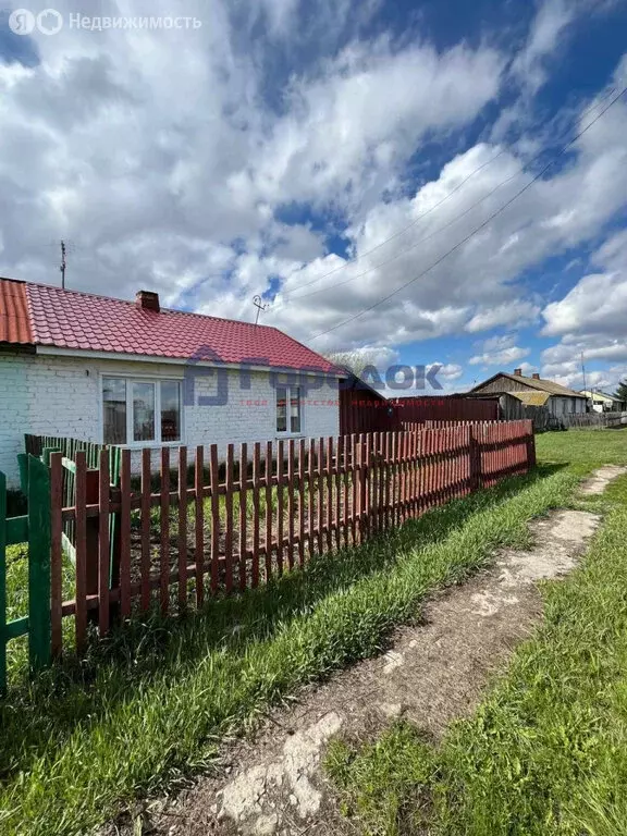 Дом в Каменский городской округ, деревня Кремлёвка, Юбилейная улица, 5 ... - Фото 1