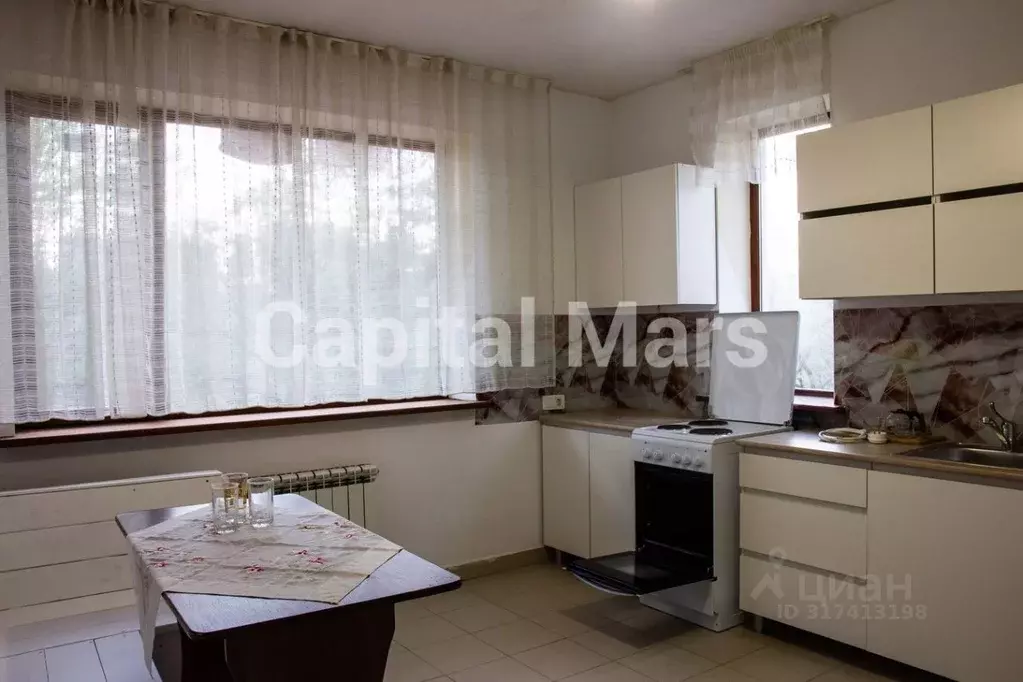 3-к кв. Краснодарский край, Сочи Новый Сочи мкр, ул. Калужская, 19 ... - Фото 0