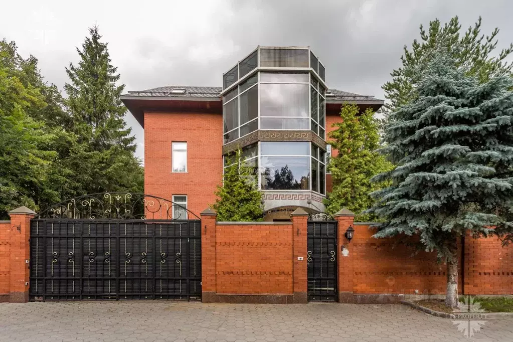 Коттедж в Московская область, Одинцовский городской округ, д. Раздоры  ... - Фото 1