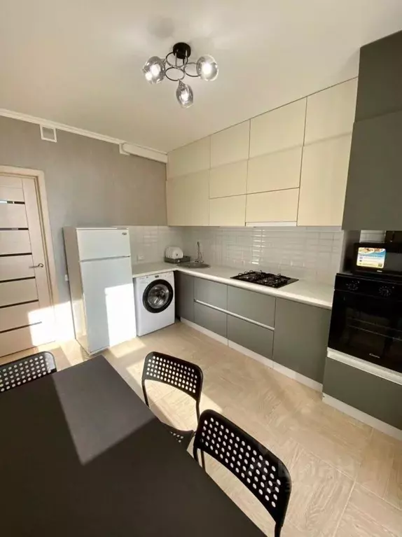 1-к кв. Крым, Симферополь ул. Лексина, 74 (40.0 м) - Фото 1