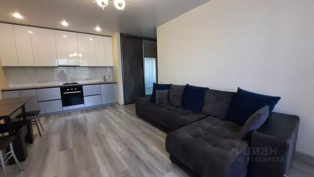 2-к кв. Алтайский край, Барнаул ул. 65 лет Победы, 22 (50.0 м) - Фото 1