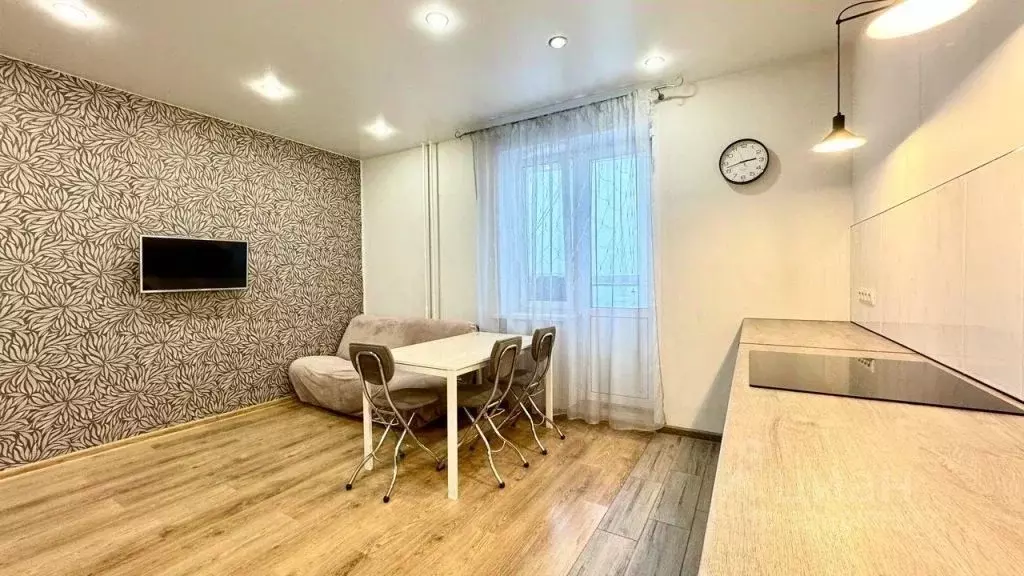 2-к кв. Ярославская область, Ярославль ул. Лизы Чайкиной, 7 (66.5 м) - Фото 1