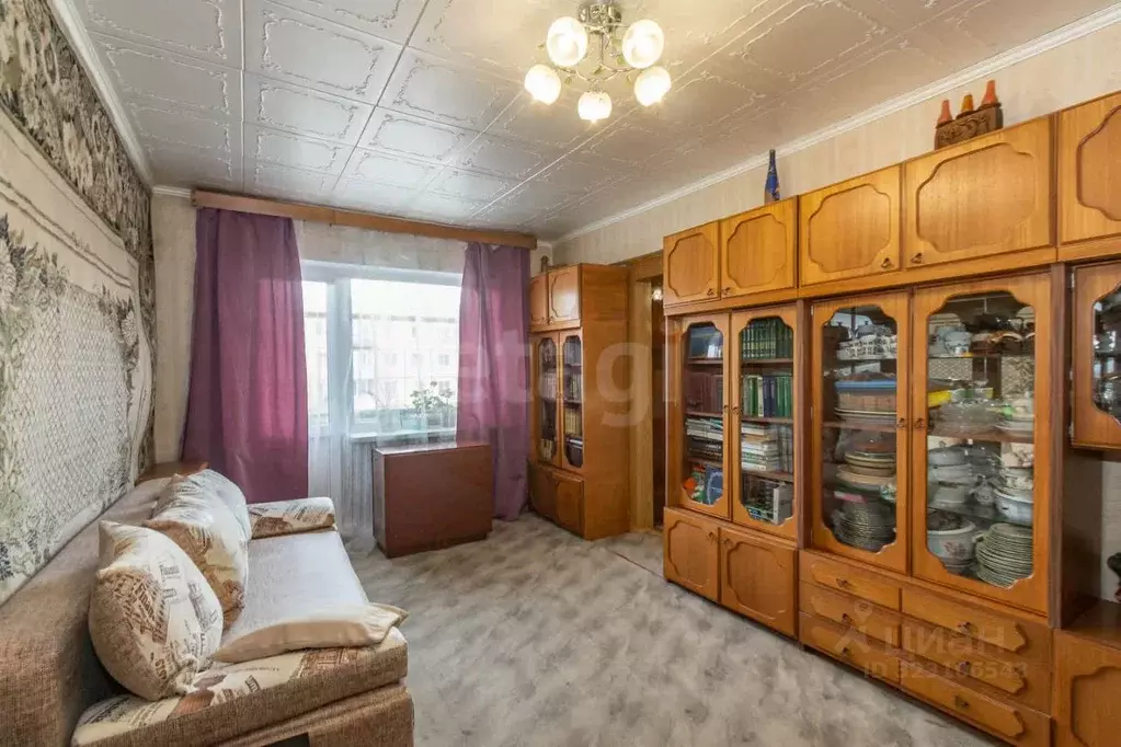 3-к кв. Омская область, Омск Городок Нефтяников мкр, ул. ... - Фото 1