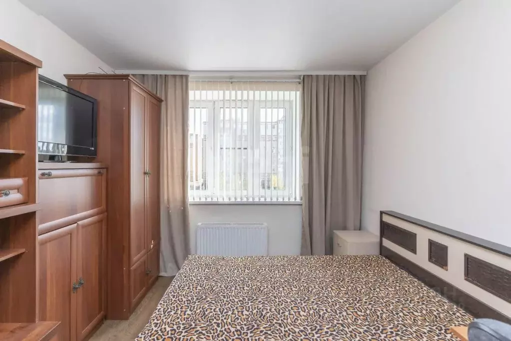 1-к кв. Тюменская область, Тюмень ул. Раушана Абдуллина, 6 (35.2 м) - Фото 1