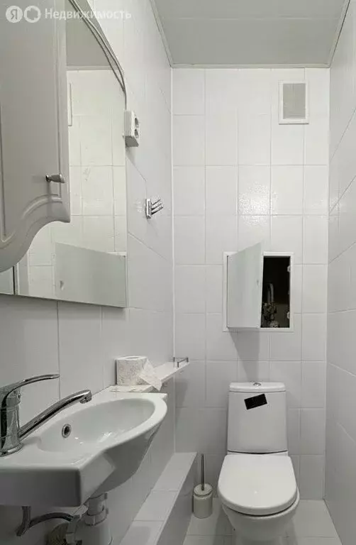 3-комнатная квартира: посёлок городского типа Лесной Городок, ... - Фото 1