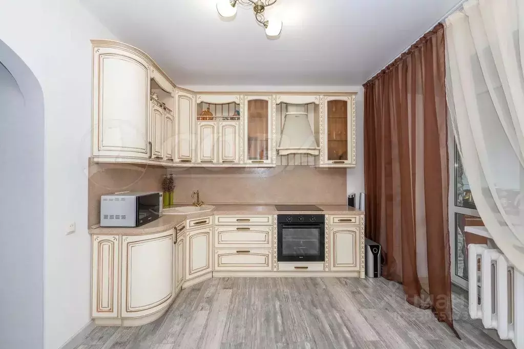 2-к кв. Тюменская область, Тюмень ул. Седова, 59 (76.0 м) - Фото 0
