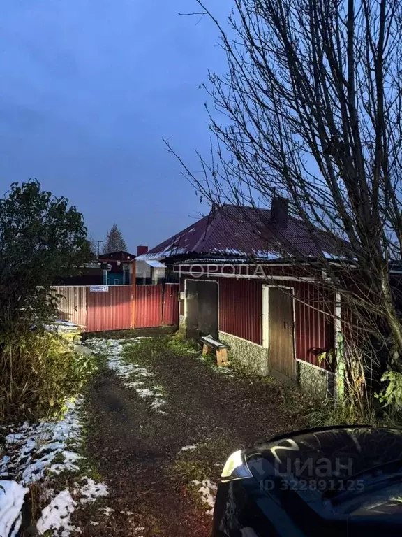 Дом в Кемеровская область, Новокузнецк Сборная ул., 12 (60 м) - Фото 0