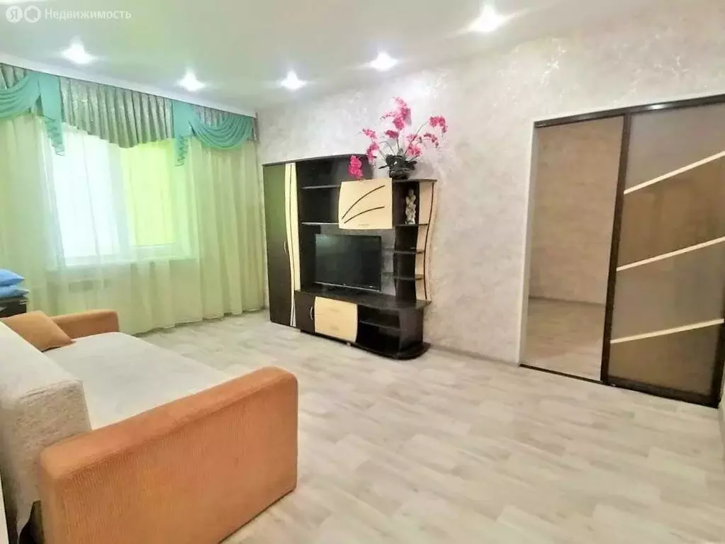 2-комнатная квартира: Февральск, улица Ленина, 10 (51.2 м) - Фото 1