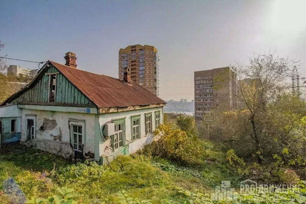 Участок в Приморский край, Владивосток ул. Володарского, 30 (6.0 сот.) - Фото 0