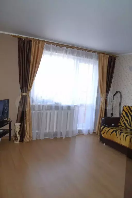 1-к. квартира, 29,9 м, 4/8 эт. - Фото 1
