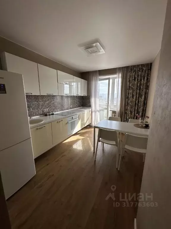 1-к кв. Красноярский край, Красноярск Взлетная ул., 30 (55.5 м) - Фото 1