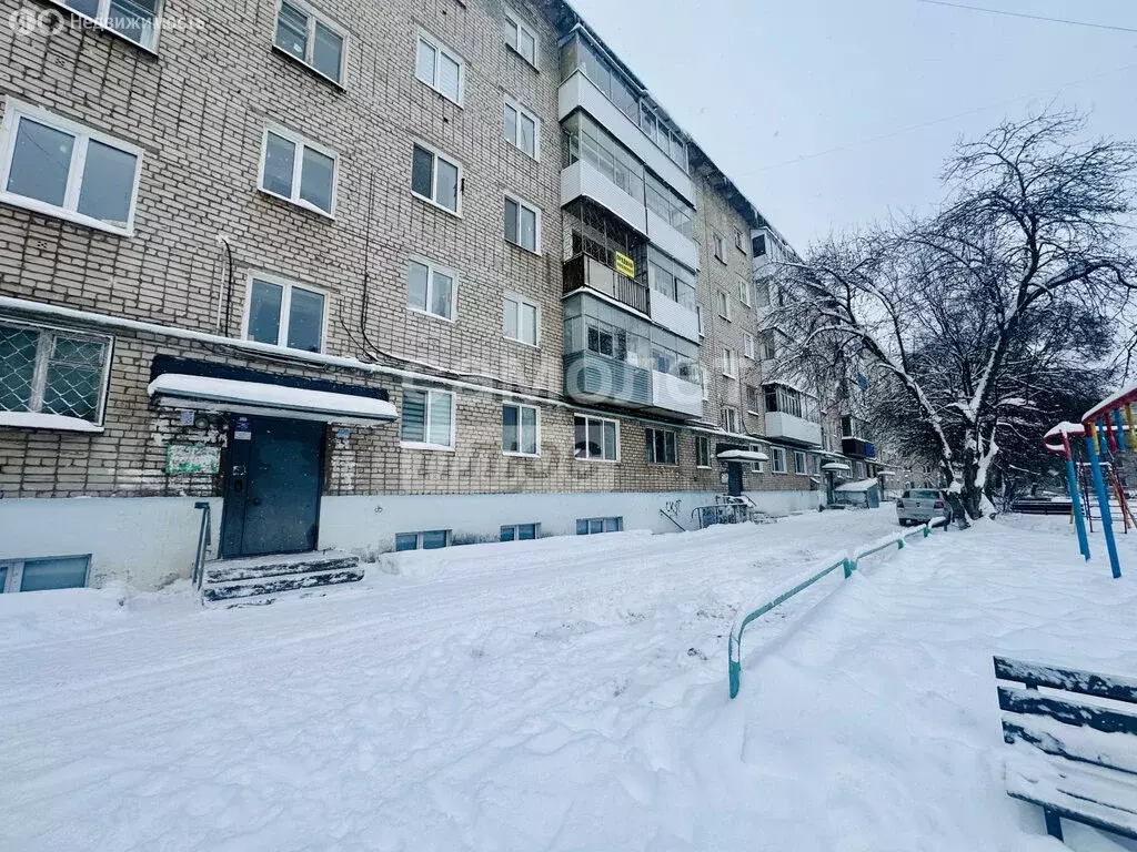 3-комнатная квартира: Краснокамск, улица Калинина, 9 (59 м) - Фото 2