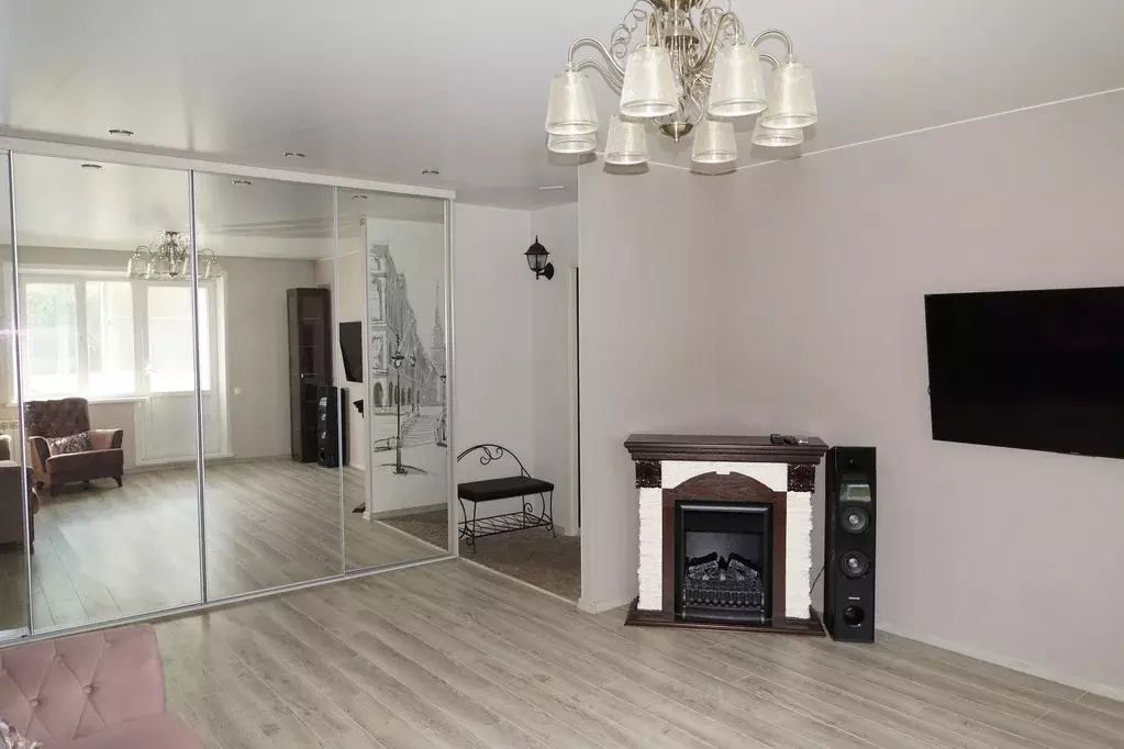 Продаётся 4-к квартира, 82.4 м - Фото 1