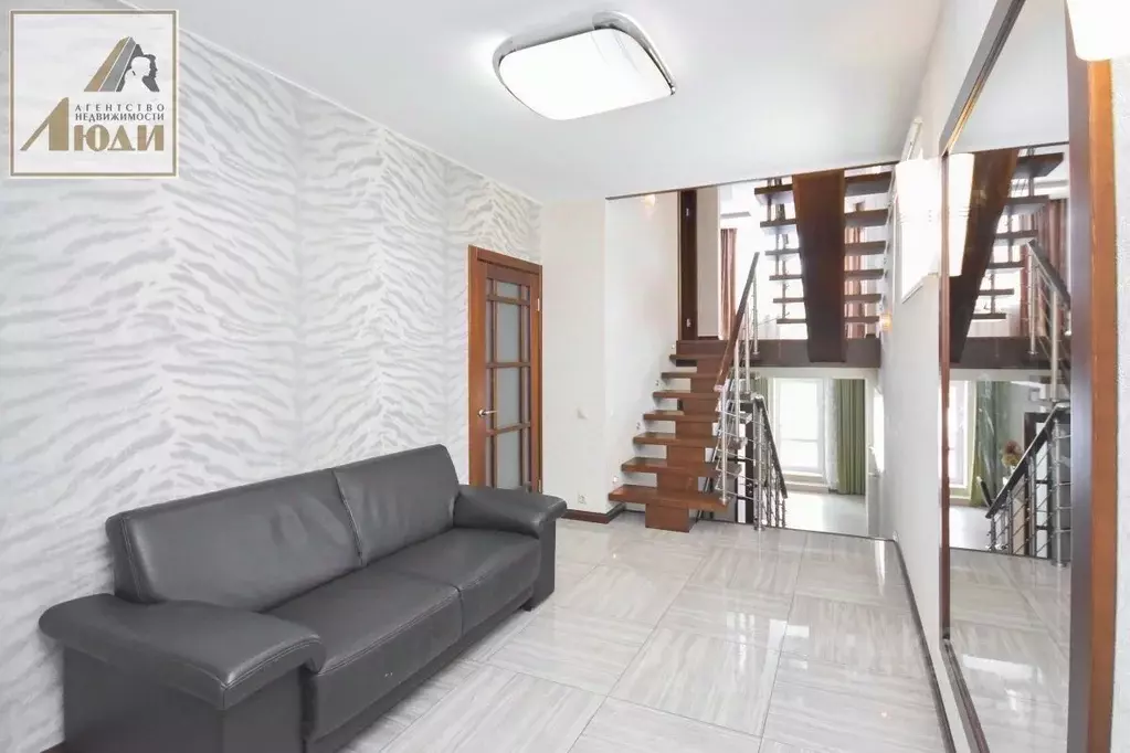 Таунхаус в Новосибирская область, Новосибирск Радужная ул., 3 (189 м) - Фото 1