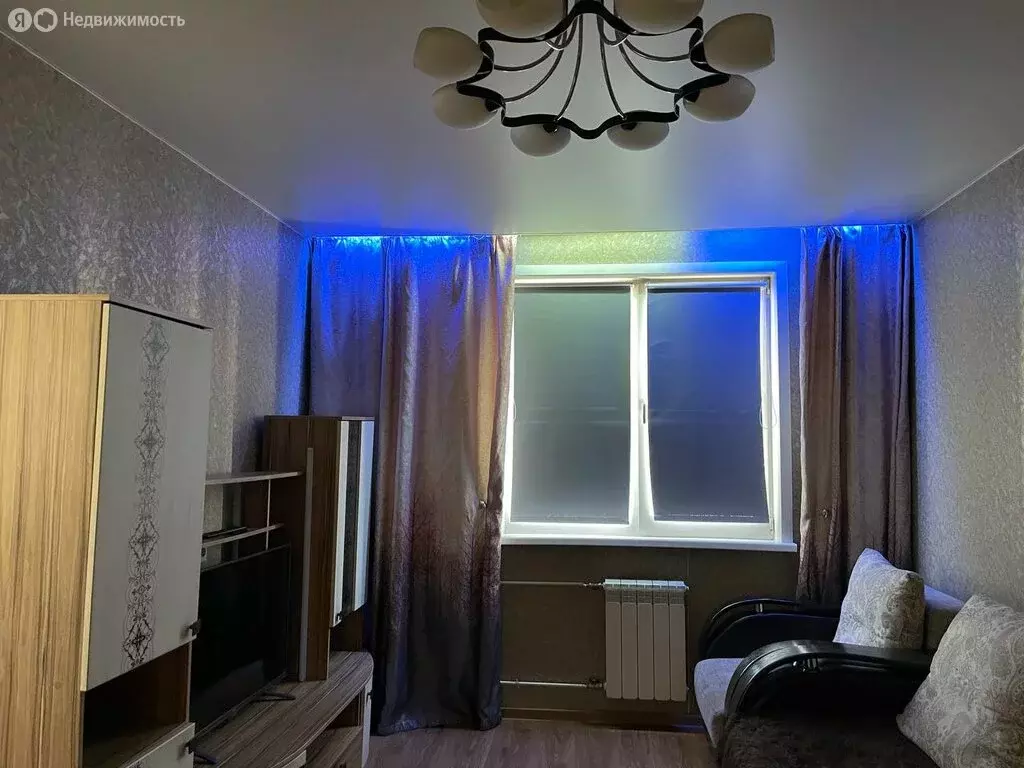 1-комнатная квартира: Маркова, улица Алексея Рыбака, 2/2 (37 м) - Фото 0