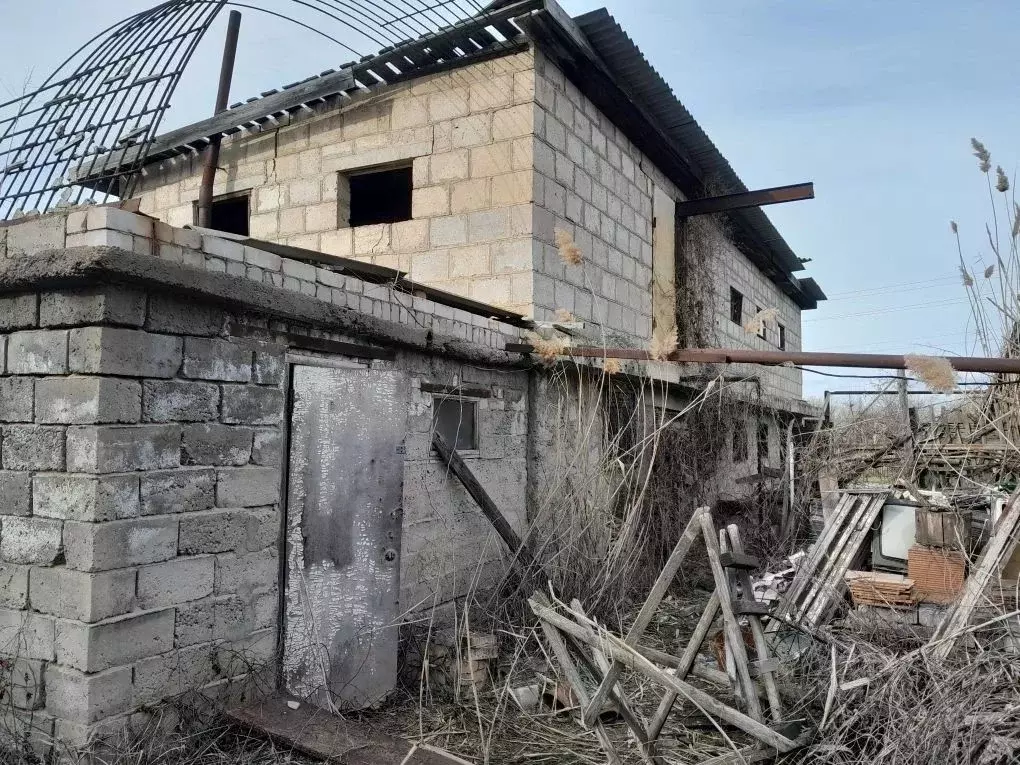 Дом в Волгоградская область, Среднеахтубинский район, Красное с/пос, ... - Фото 2