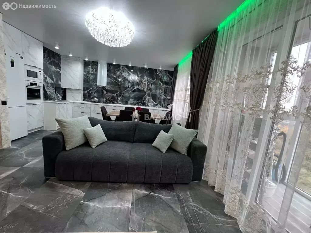 3-комнатная квартира: Большое Исаково, улица Василия Сухомлинского, ... - Фото 1