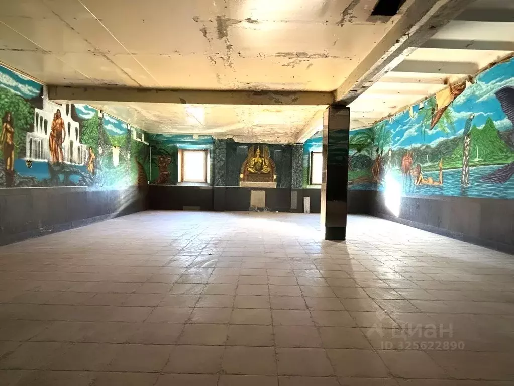 Торговая площадь в Санкт-Петербург Купчинская ул., 15К1 (249 м) - Фото 1