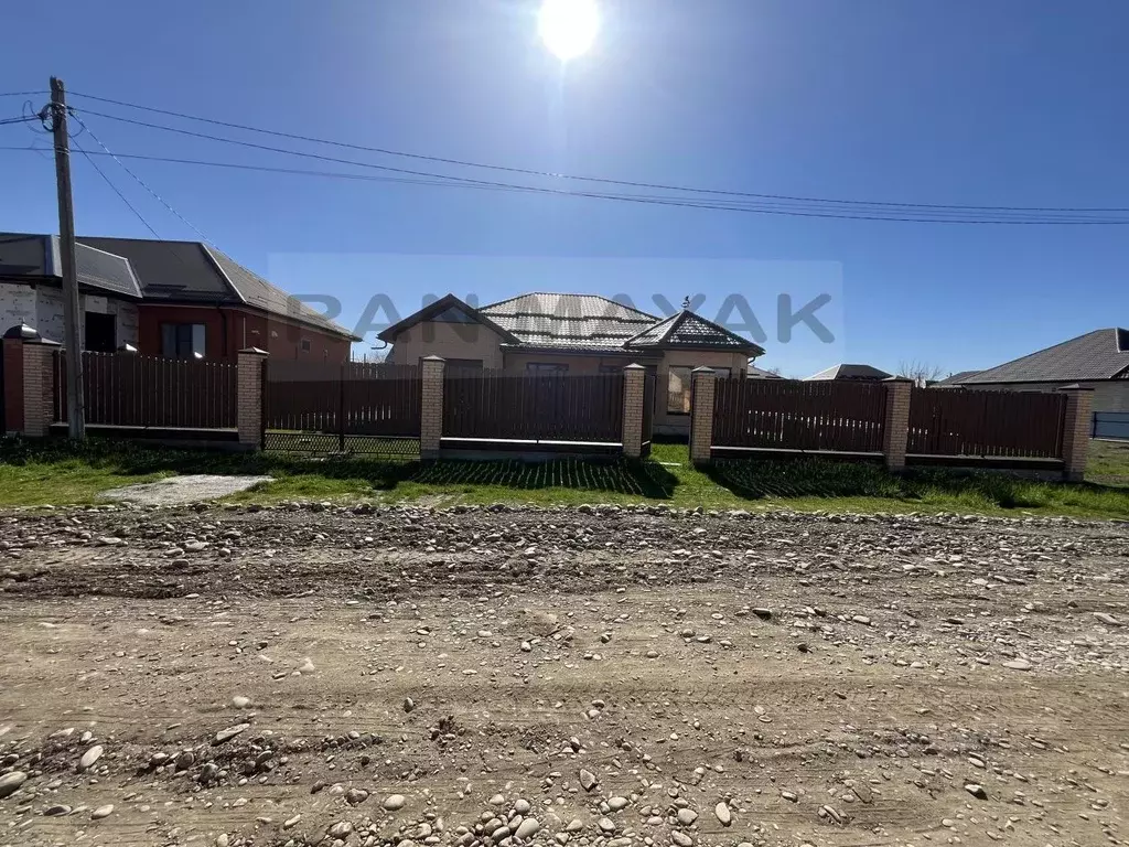 Дом в Адыгея, Майкоп городской округ, Гавердовский хут. ул. Луговая, 5 ... - Фото 1