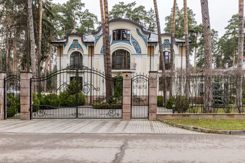 Дом в Московская область, Одинцовский городской округ, пос. Барвиха, ... - Фото 2