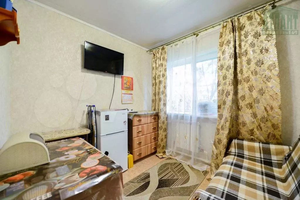 Комната 11 м в 1-к., 3/3 эт. - Фото 1
