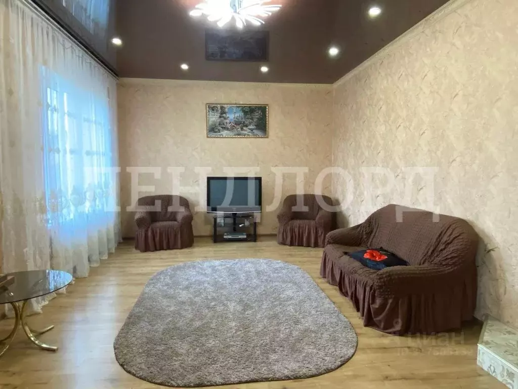 Дом в Ростовская область, Новочеркасск Северная ул. (150 м) - Фото 1