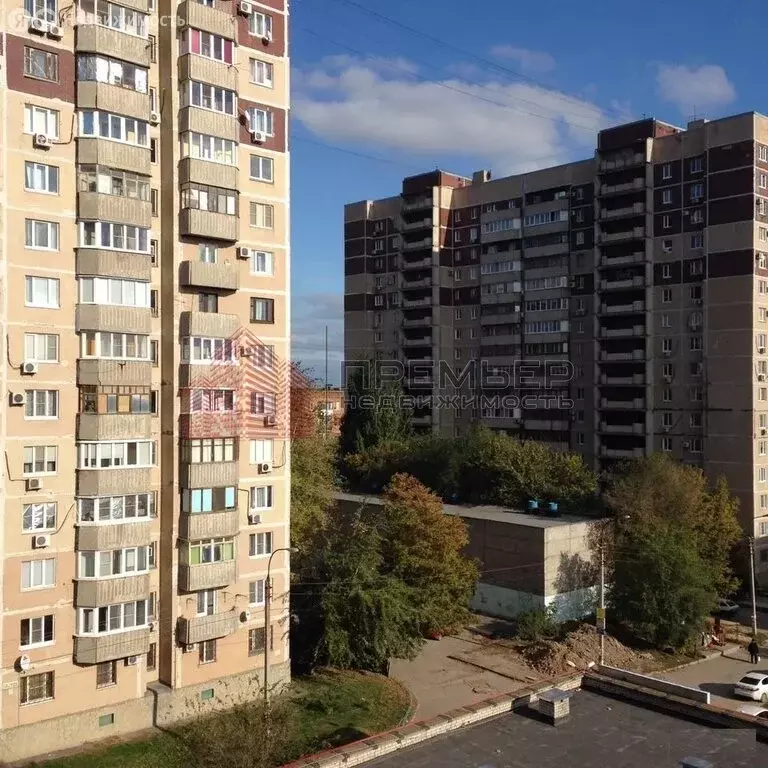 3-комнатная квартира: Волгоград, улица Хользунова, 36 (70 м) - Фото 0