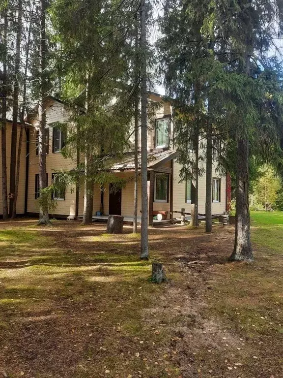 Дом в Вологодская область, Кадуйский муниципальный округ, д. Круглое  ... - Фото 1