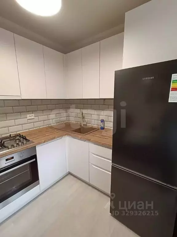 2-к кв. Татарстан, Казань ул. Толбухина, 21 (55.0 м) - Фото 2