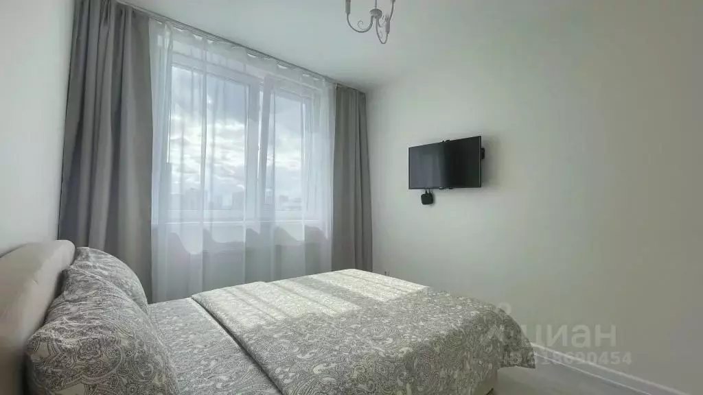 1-к кв. Свердловская область, Екатеринбург ул. Чемпионов, 1 (37.0 м) - Фото 2