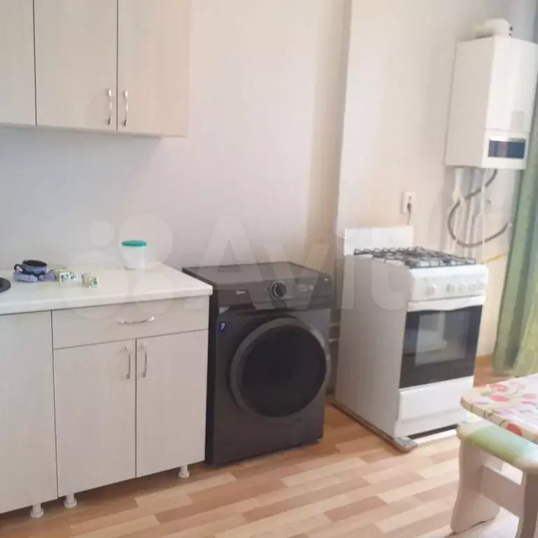 1-к. квартира, 35 м, 4/4 эт. - Фото 0