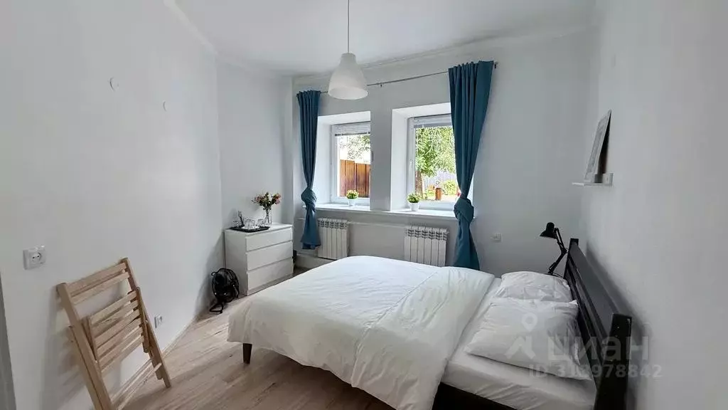 Комната Москва Большая Никитская ул., 24/1С2 - Фото 1