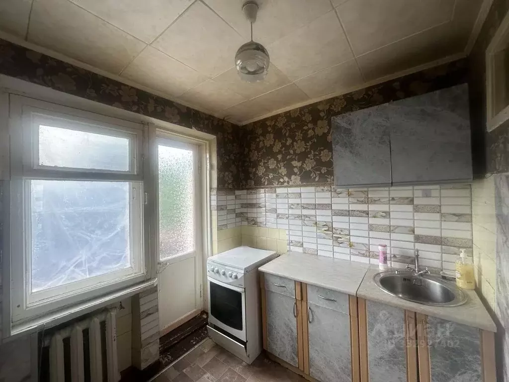 2-к кв. Северная Осетия, Владикавказ ул. Кутузова, 83к2 (35.7 м) - Фото 1